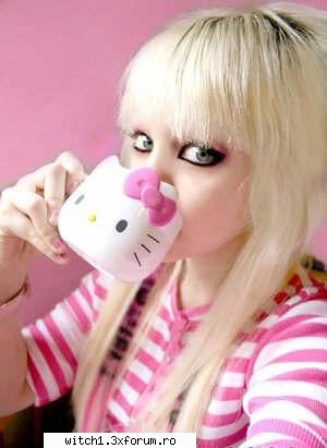 yeu cred ca witch inseamna vrajitoare ! e adevarat ?  :hi:  :hi: incepe!!!